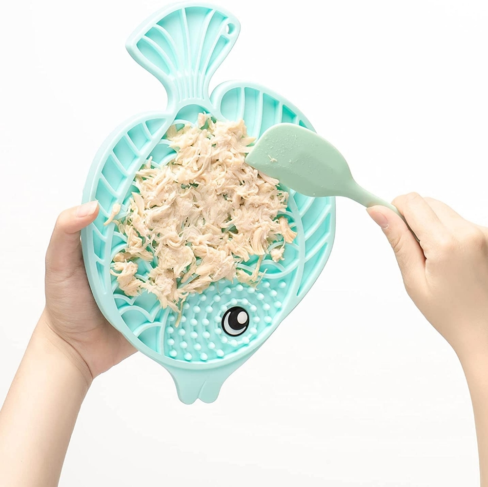 2 Pack Lick Pad for Dogs with Strong Suction Cups - Picture 4 of 5